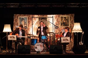 Bild vergr&ouml;&szlig;ern: SittingBull_Band